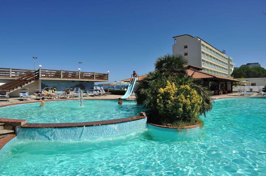 piscina Hotel Costaverde Milano Marittima